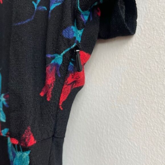 Leith Dark Floral V-neck Shirt Sleeve Maxi Dress w/ Side Slit Size XS - Picture 6 of 8